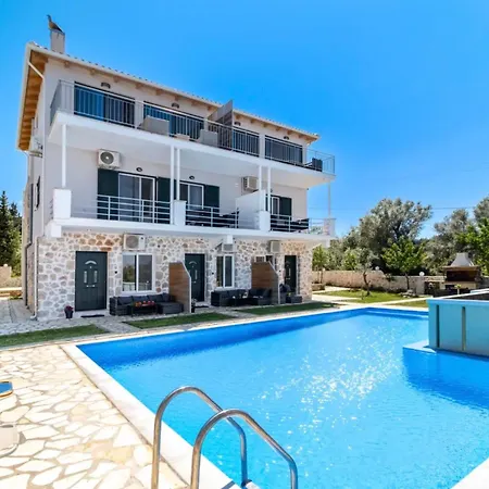 3 * Τσουκαλάδες